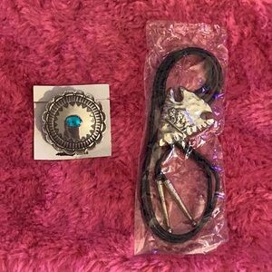 NWT western wear Navajo designed brooch with aquamarine stone in center also